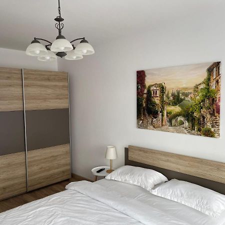 Angels Apartment 2 Oradea Εξωτερικό φωτογραφία