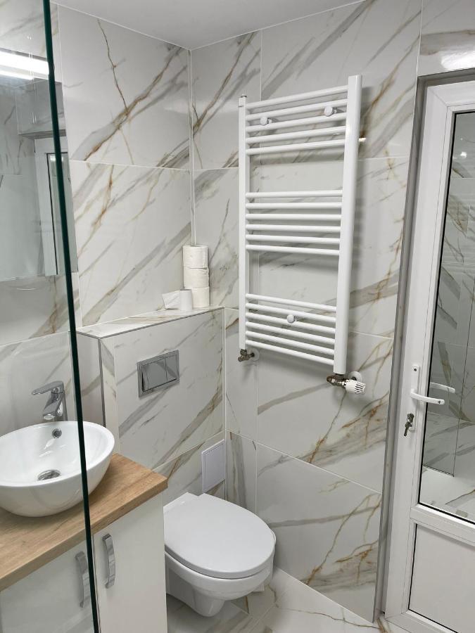 Angels Apartment 2 Oradea Εξωτερικό φωτογραφία